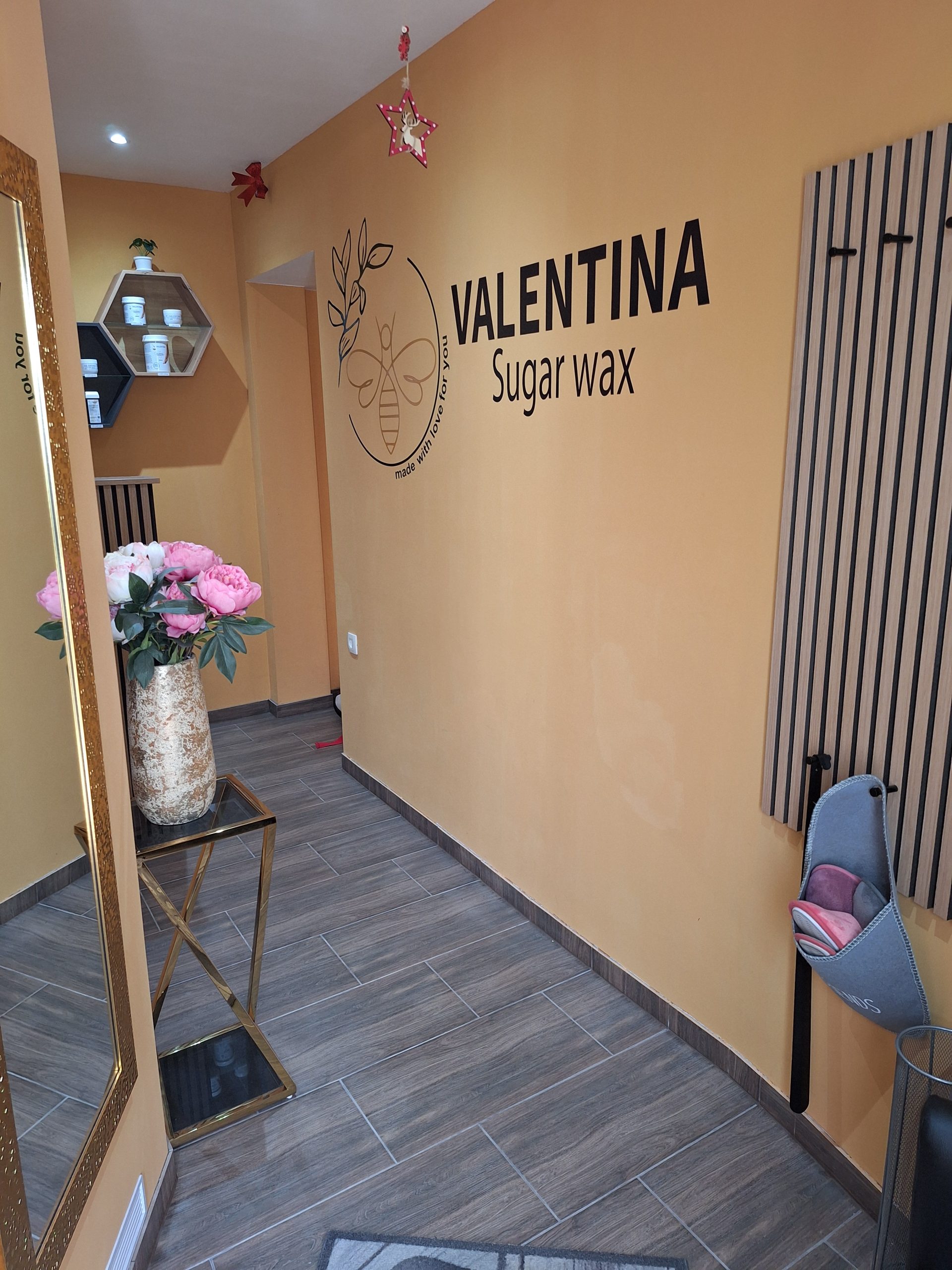 Prijeten ambient salona Valentina Sugarwax Maribor